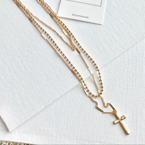 Multi layered chain link blessing necklace - Picture 3 of 5